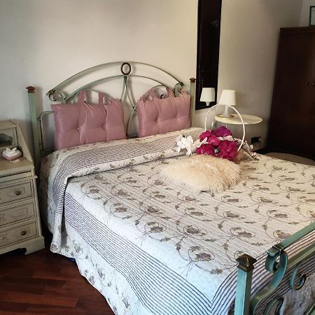 B&B Mary'S House Ciampino Bagian luar foto