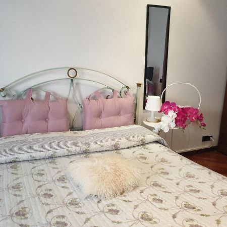 B&B Mary'S House Ciampino Bagian luar foto