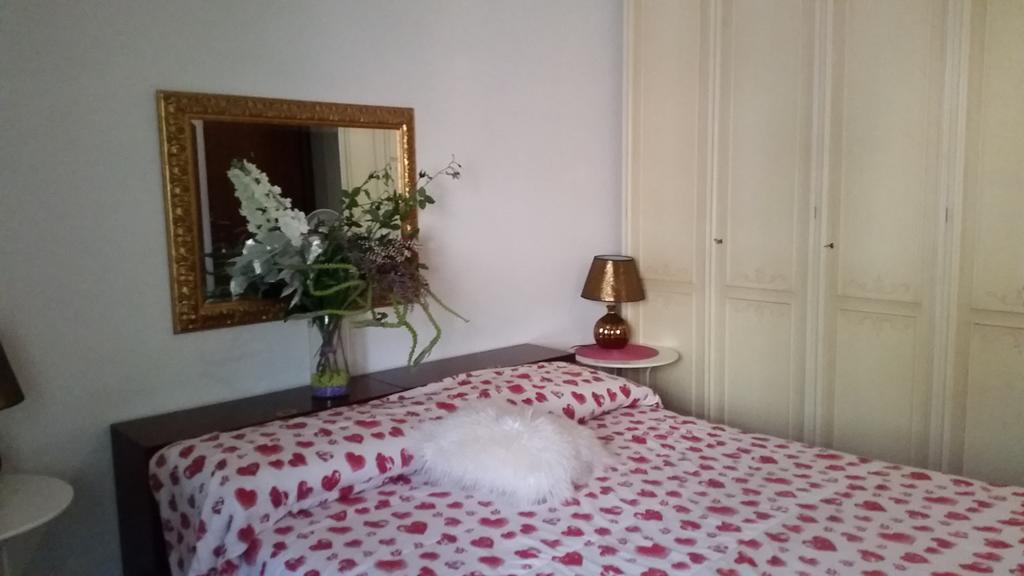 B&B Mary'S House Ciampino Bagian luar foto
