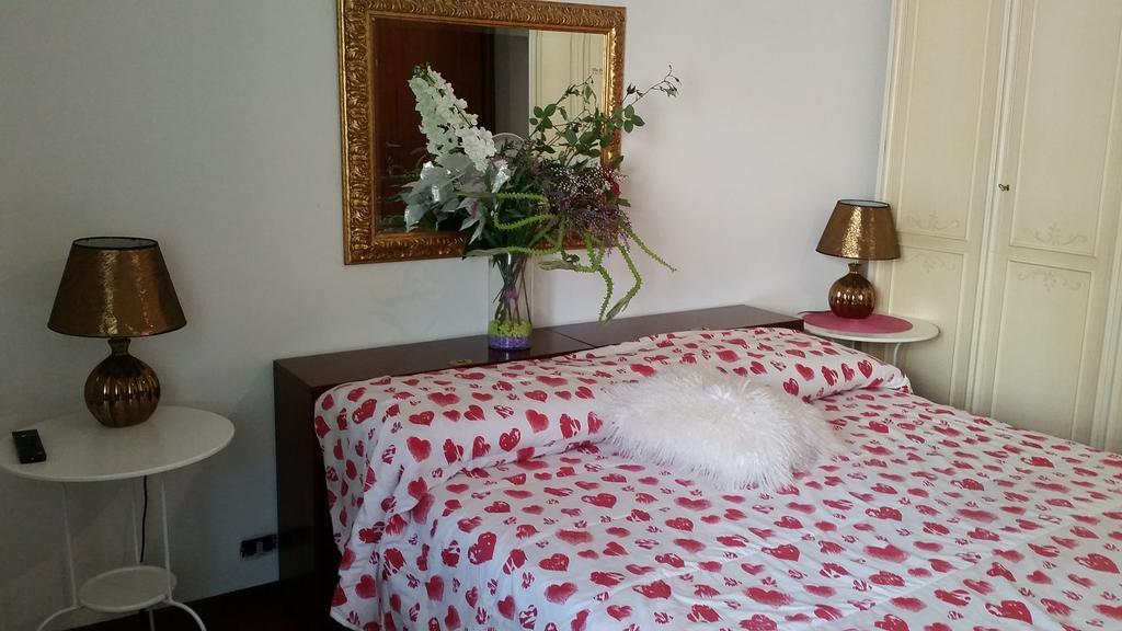 B&B Mary'S House Ciampino Bagian luar foto