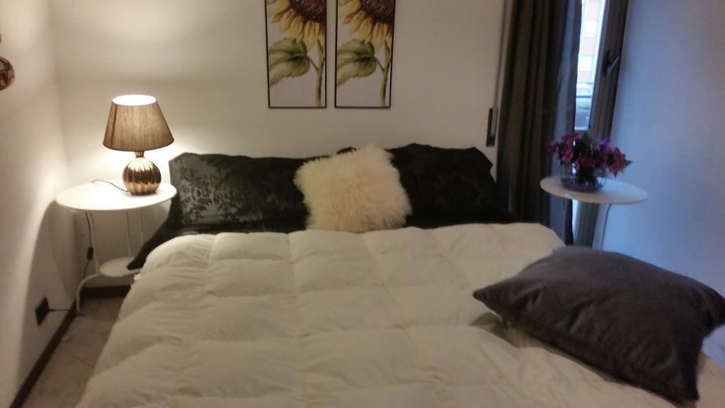 B&B Mary'S House Ciampino Bagian luar foto