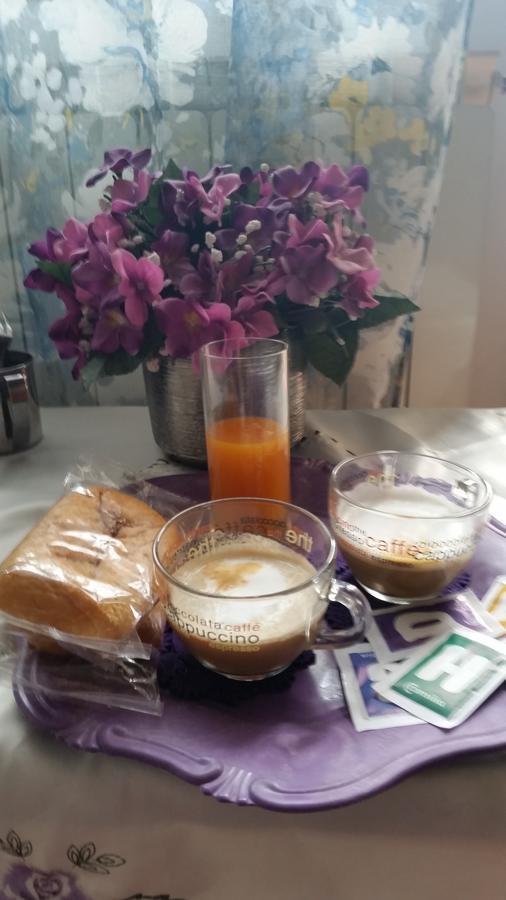 B&B Mary'S House Ciampino Bagian luar foto