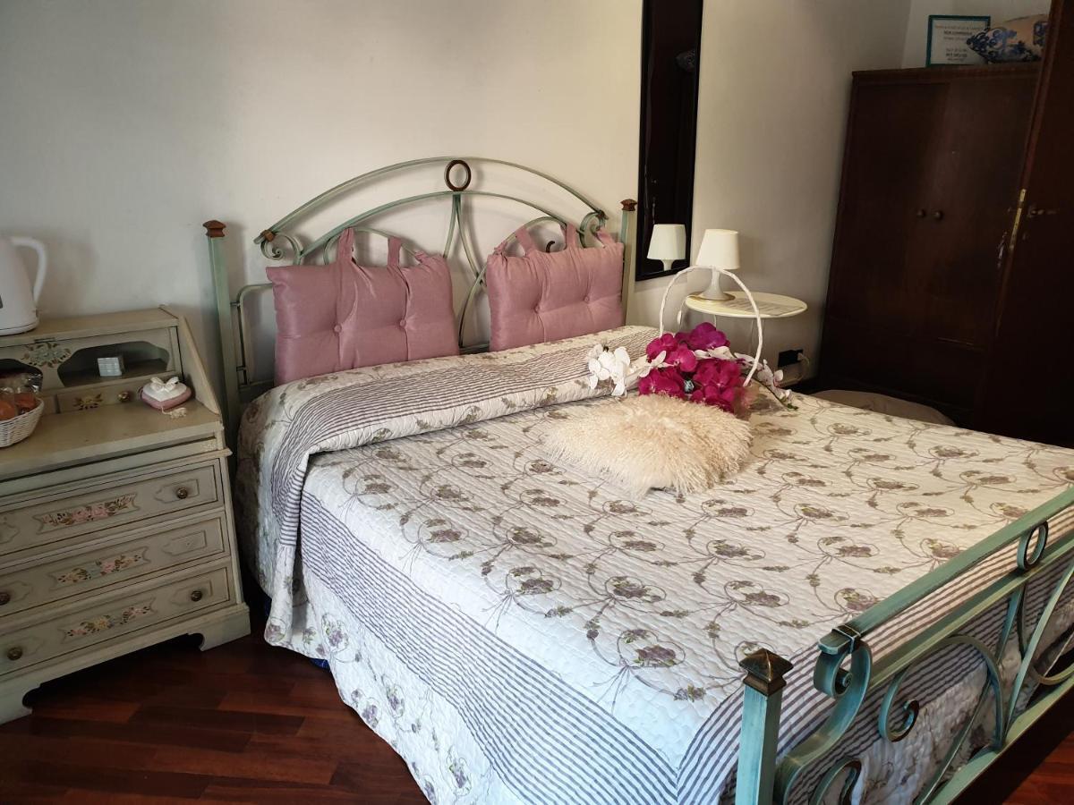 B&B Mary'S House Ciampino Bagian luar foto